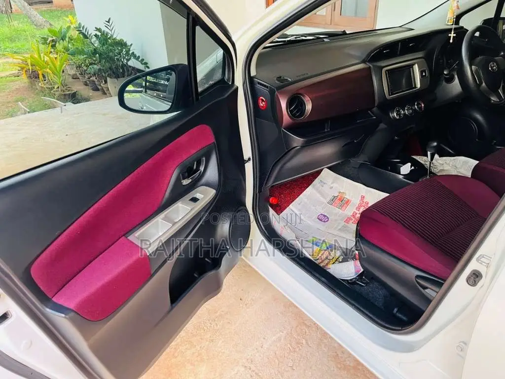 Toyota Vitz JEWELA 2015 Car (Used)