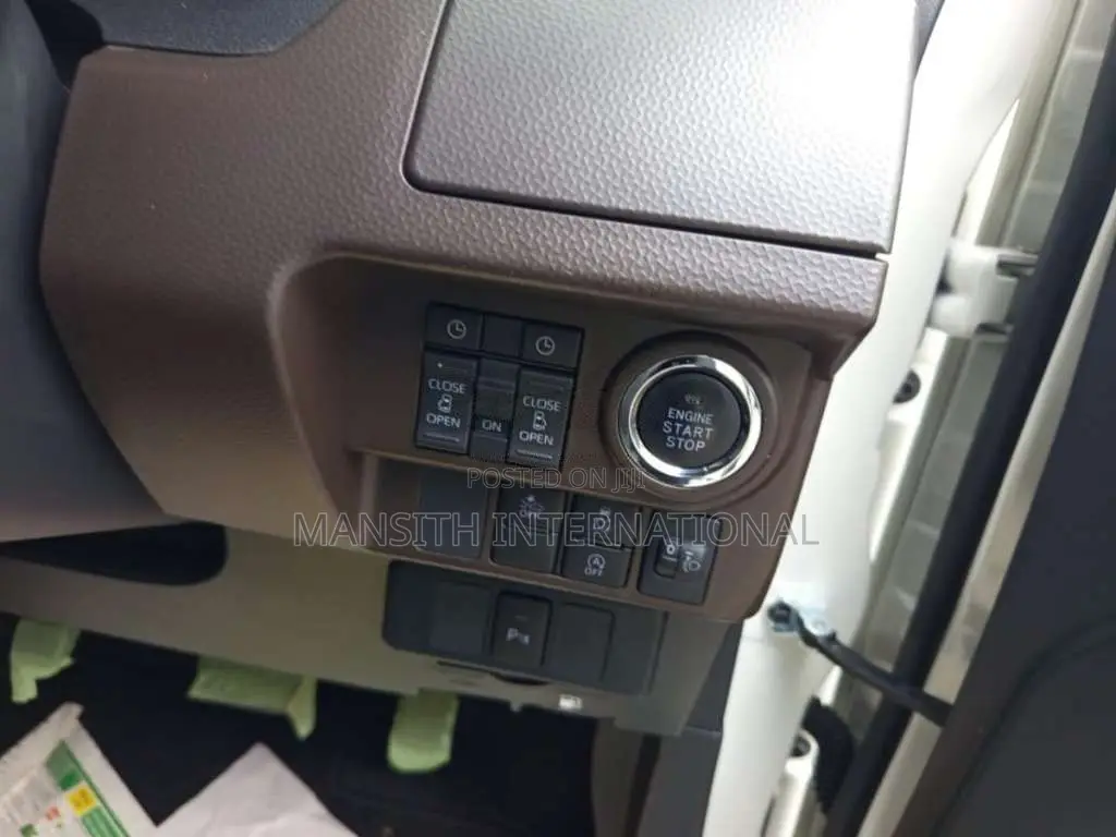 Toyota Roomy 2023 Car Unregistered (Recondition)