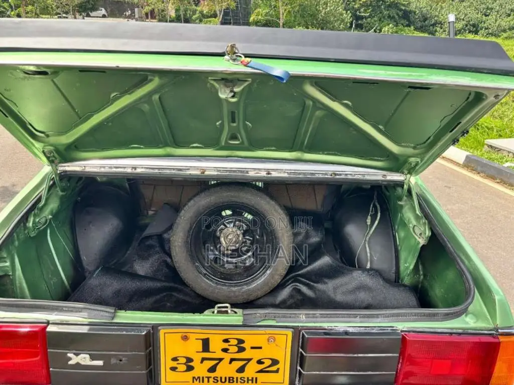 Mitsubishi Lancer Box 1980 Car (Used)