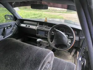 Toyota Crown 1992 Car (Used)