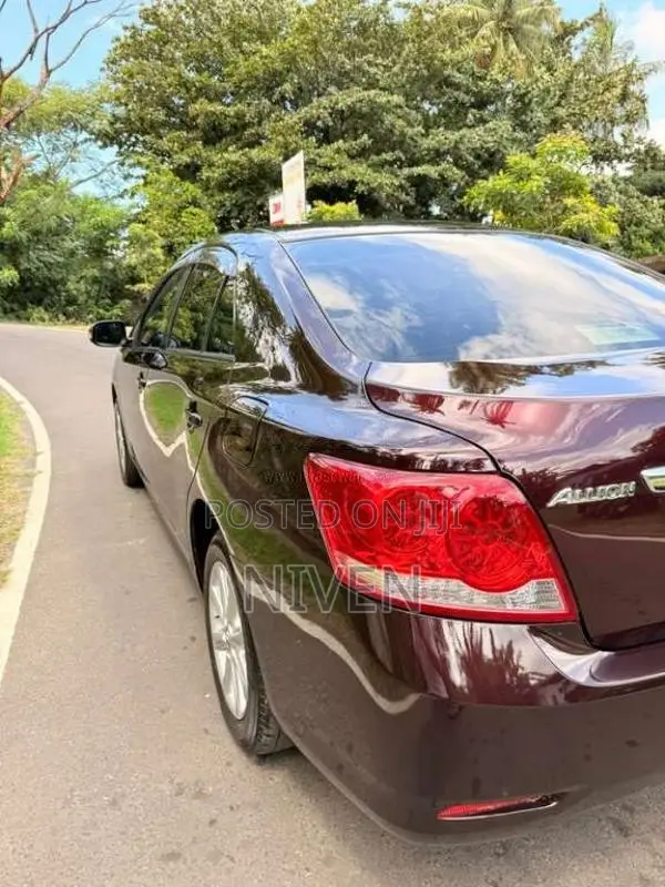 Toyota Allion 260 2012 Car (Used)