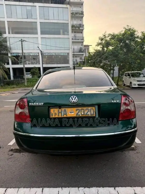Volkswagen Passat 2002 Car (Used)
