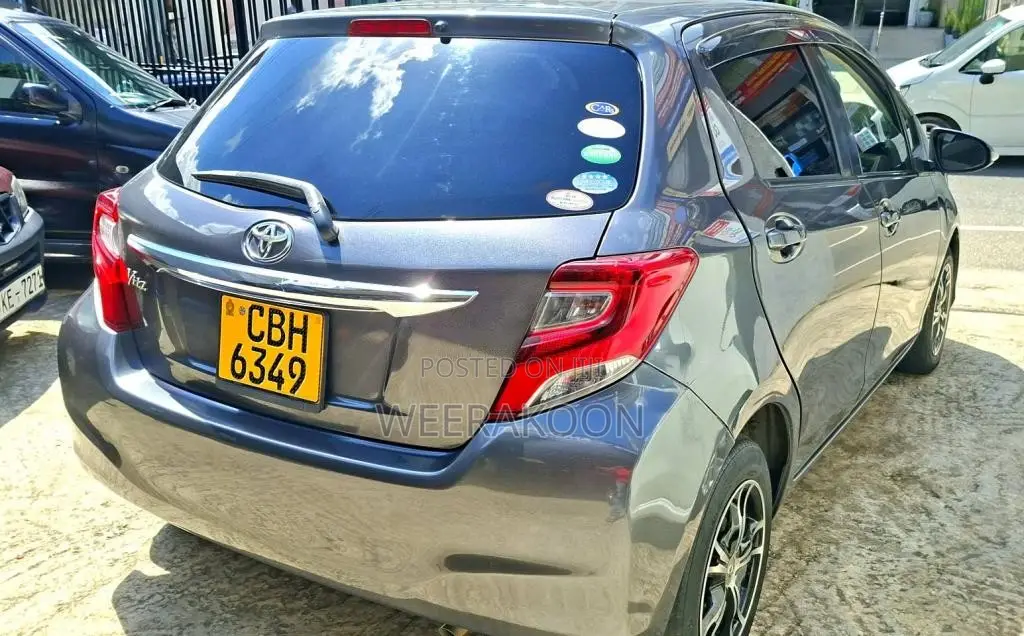 Toyota Vitz Safety Edition 2016 Car (Used)