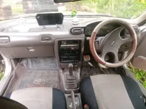 Nissan Presea 1994 Car (Used)