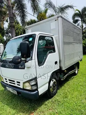 Isuzu ELF 2006 Car (Used)