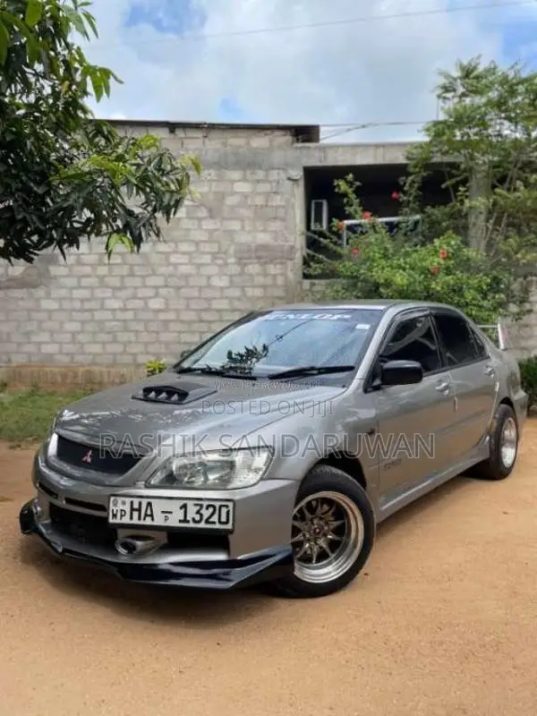 Mitsubishi Lancer CS1 2003 Car (Used)
