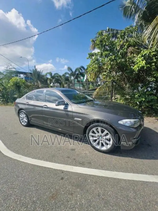 BMW 528i 2011 Car (Used)