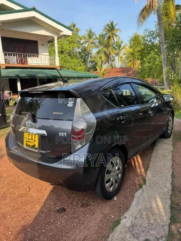 Toyota Aqua G Grade 2013 Car (Used)