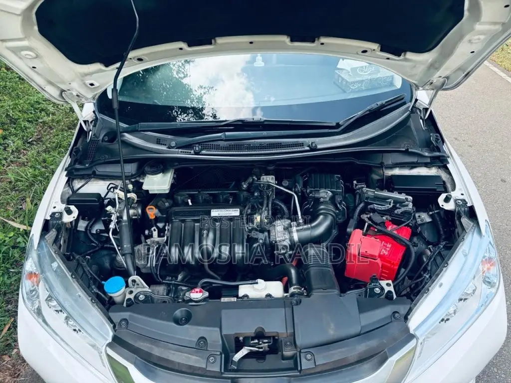 Honda Grace 2015 Car (Used)