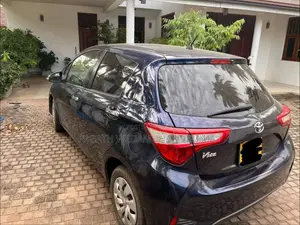 Toyota Vitz 2018 Car (Used)
