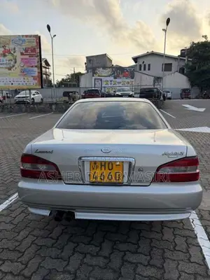 Nissan Laurel Medalist 2001 Car (Used)
