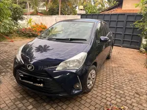 Toyota Vitz 2018 Car (Used)