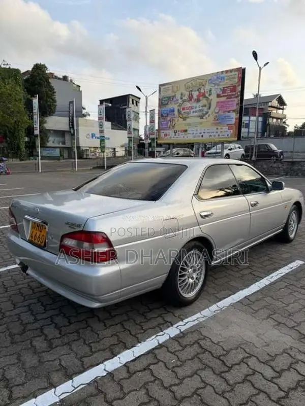 Nissan Laurel Medalist 2001 Car (Used)
