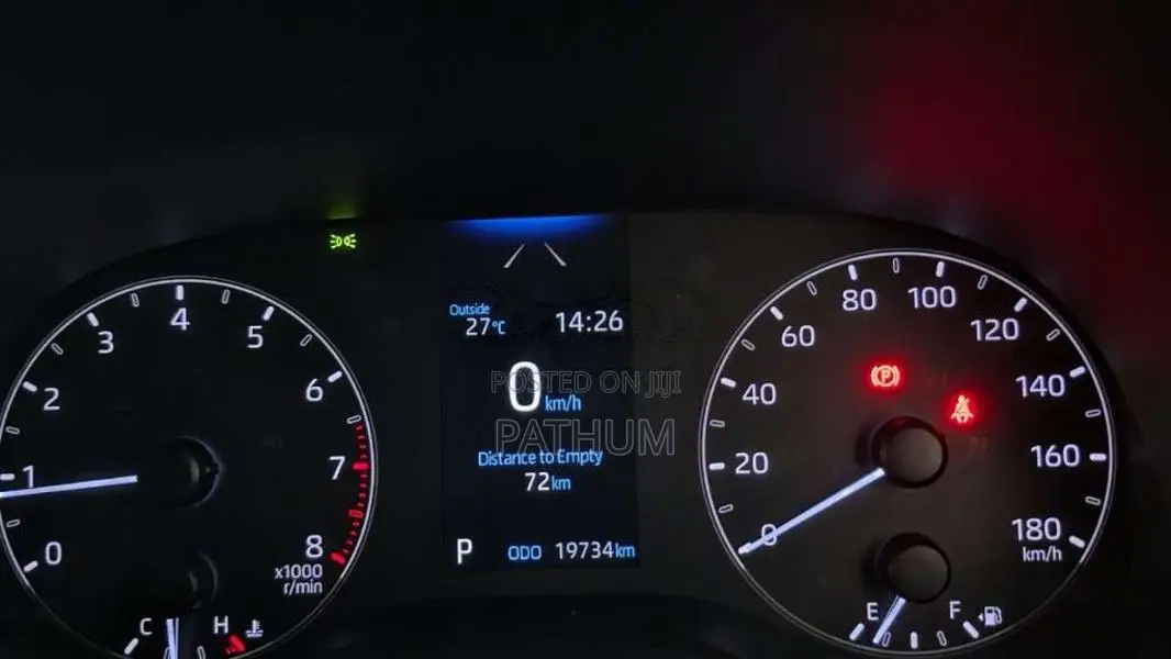 Toyota Yaris 2024 Car (Used)