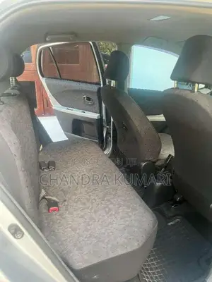 Toyota Vitz 2009 Car (Used)