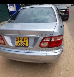 Nissan N16 2004 Car (Used)