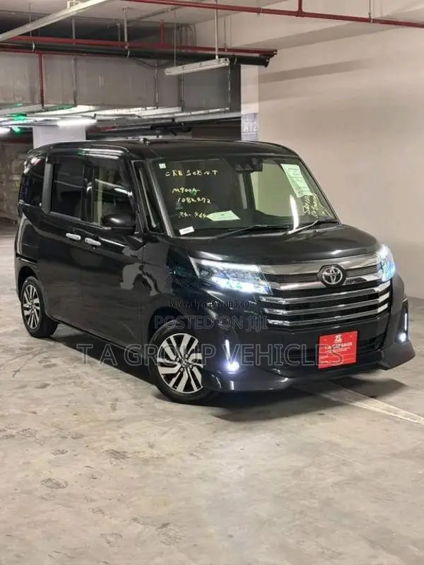 Toyota Roomy Custom G 2023 Car Unregistered (Recondition)