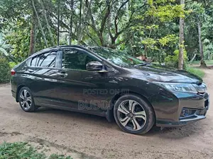 Honda Grace 2015 Car (Used)