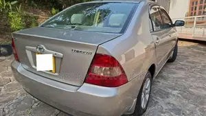 Toyota Corolla 121 2000 Car (Used)