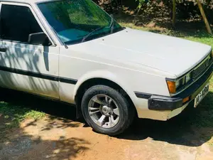 Toyota Carina 1983 Car (Used)