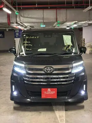Toyota Roomy Custom G 2023 Car Unregistered (Recondition)