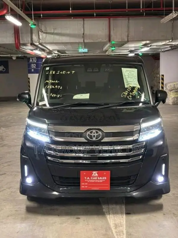 Toyota Roomy Custom G 2023 Car Unregistered (Recondition)