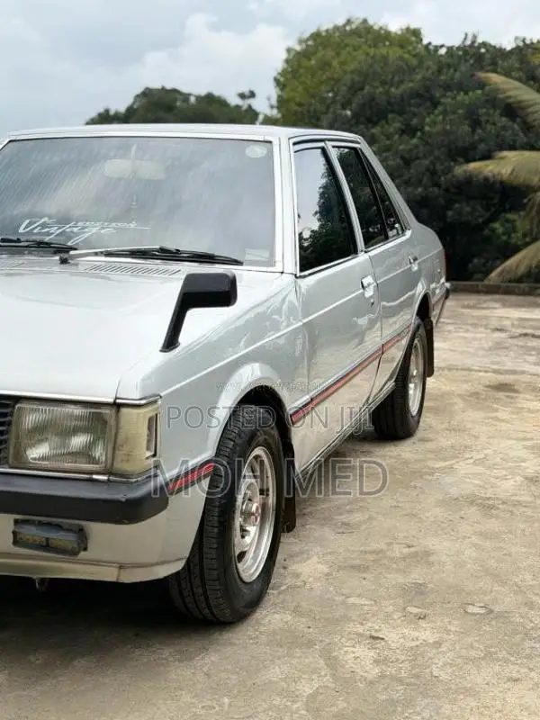 Mitsubishi Lancer Box 1981 Car (Used)