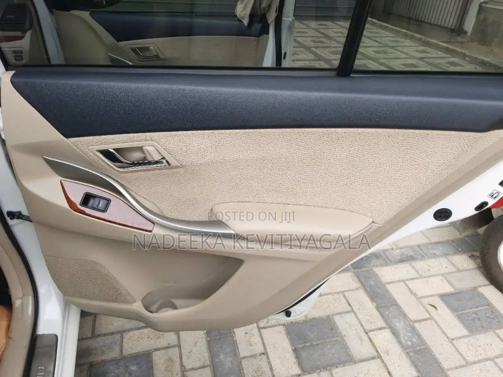 Toyota Premio G Superior 2013 Car (Used)