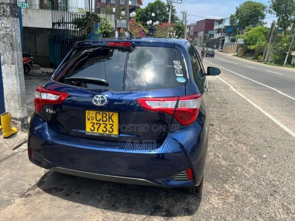 Toyota Vitz 2019 Car (Used)