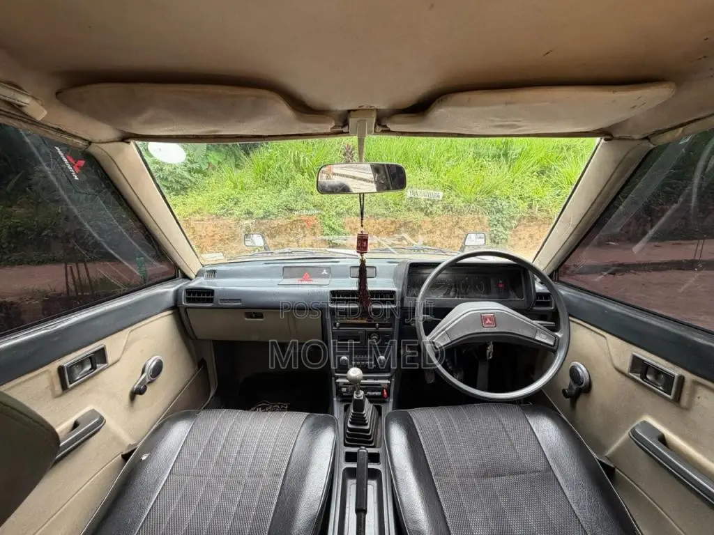 Mitsubishi Lancer Box 1981 Car (Used)