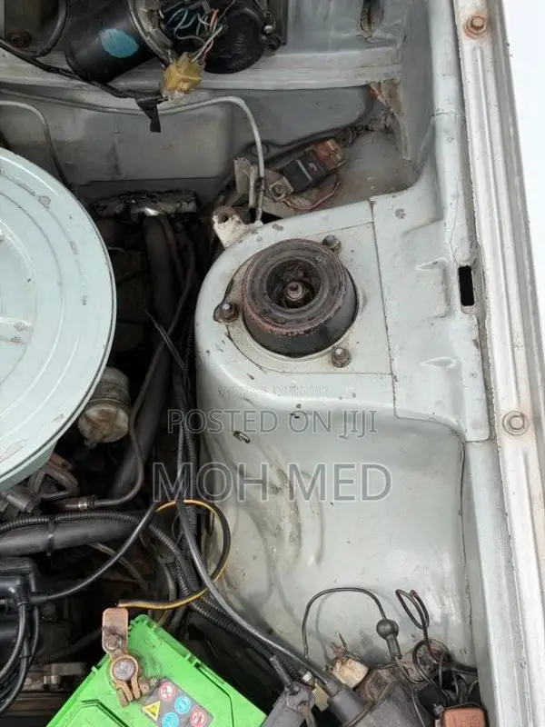 Mitsubishi Lancer Box 1981 Car (Used)