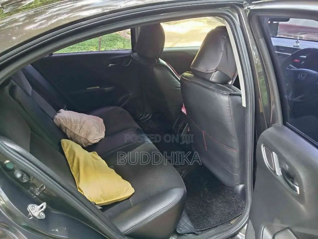 Honda Grace 2015 Car (Used)