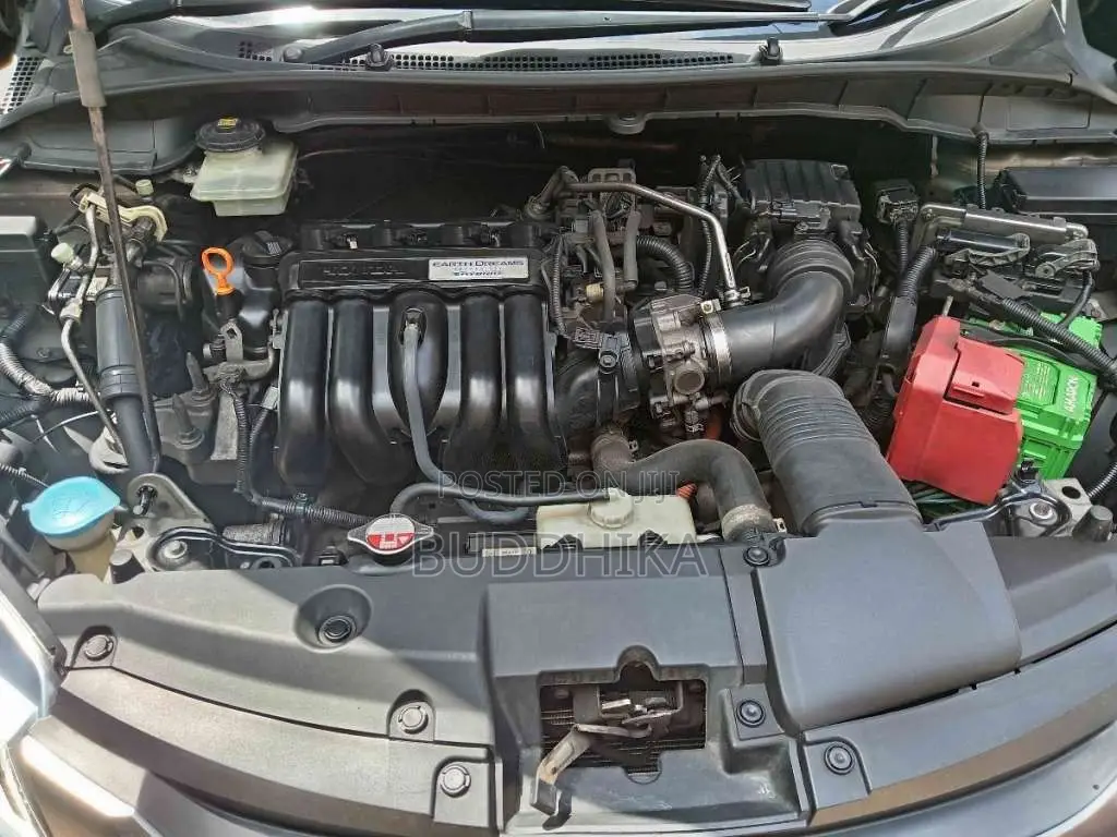 Honda Grace 2015 Car (Used)