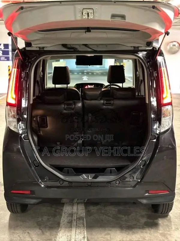 Toyota Roomy Custom G 2023 Car Unregistered (Recondition)