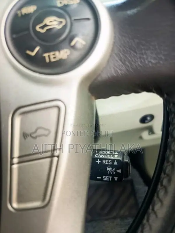 Toyota Prius 2011 Car (Used)