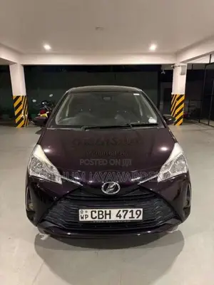 Toyota Vitz 2018 Car (Used)