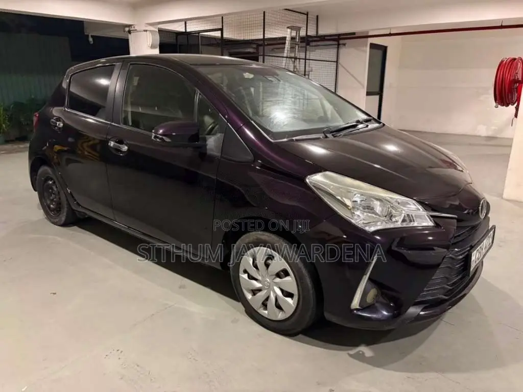 Toyota Vitz 2018 Car (Used)