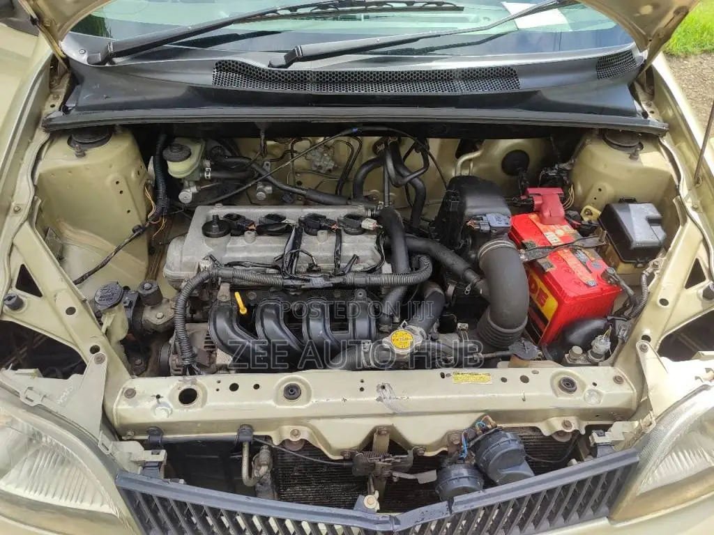 Toyota Platz Echo 2000 Car (Used)
