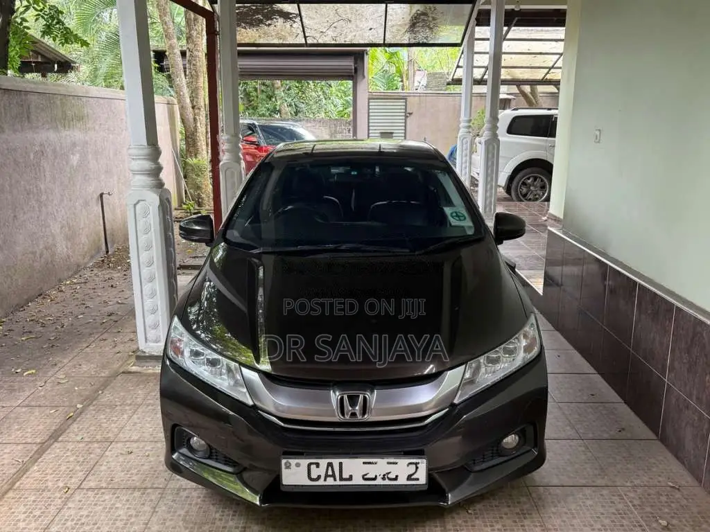 Honda Grace 2015 Car (Used)