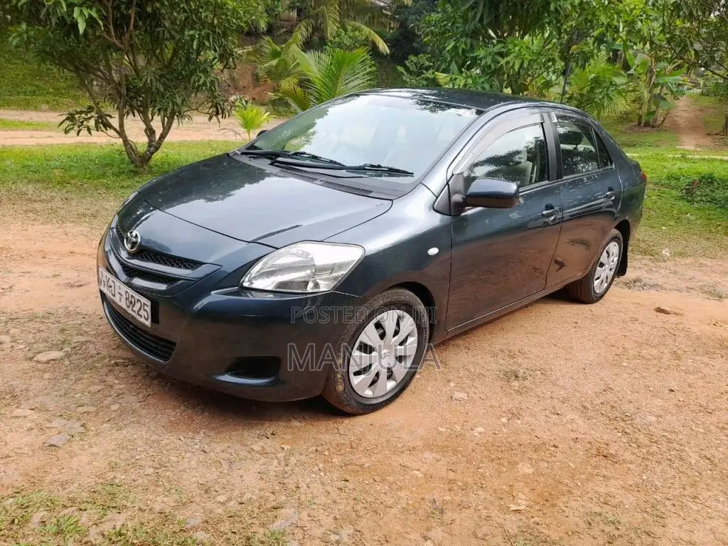 Toyota Belta G Grade 2010 Car (Used)