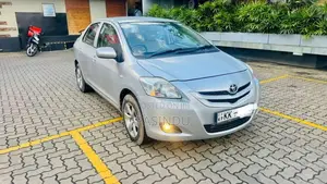 Toyota Yaris 2009 Car (Used)
