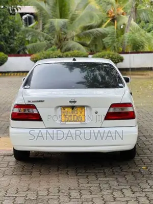 Nissan Bluebird 2000 Car (Used)