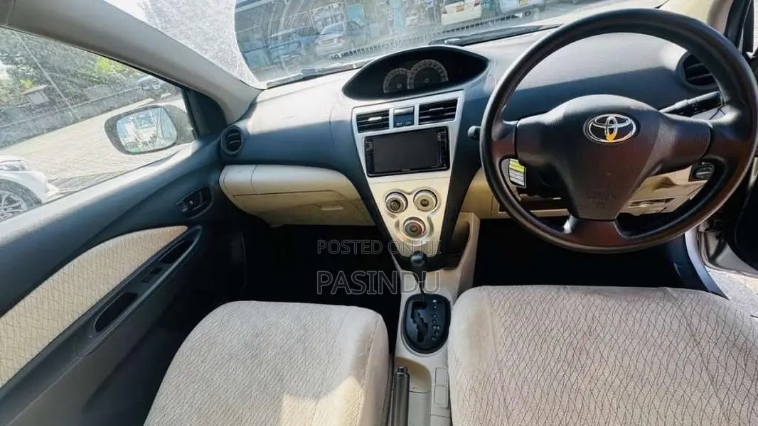 Toyota Yaris 2009 Car (Used)