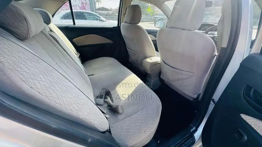 Toyota Yaris 2009 Car (Used)