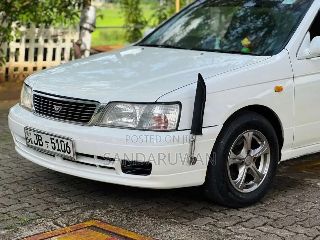 Nissan Bluebird 2000 Car (Used)