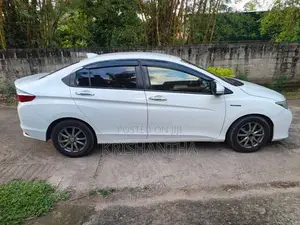 Honda Grace 2015 Car (Used)