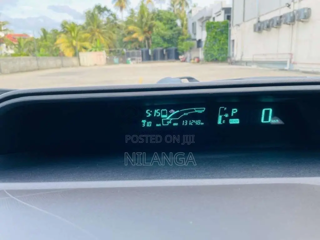 Toyota Aqua 2012 Car (Used)