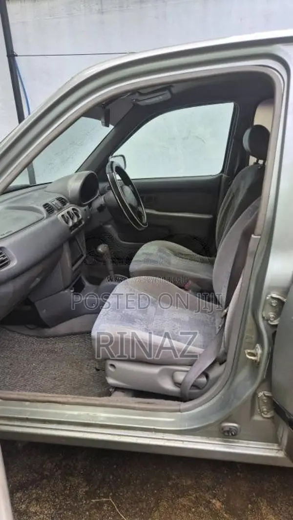 Nissan March K11 2001 Car (Used)