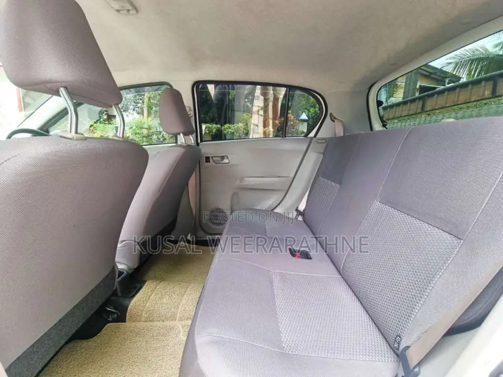 Toyota Pixis 2017 Car (Used)
