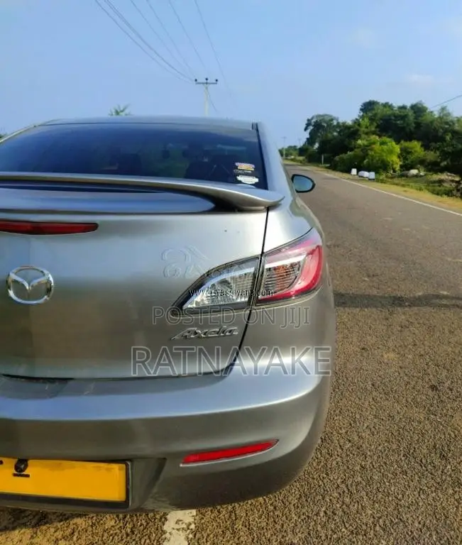 Mazda Axela 2009 Car (Used)